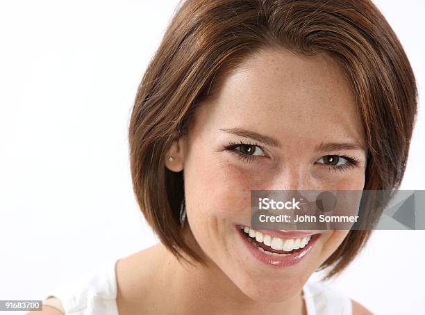 Süße Redhead Portrait Stockfoto und mehr Bilder von Sommersprosse - Sommersprosse, Frauen, Fröhlich