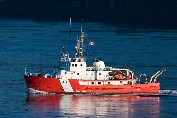 Canadian Coast Guard recipiente - foto de stock