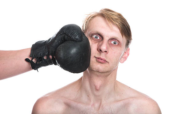 ミドルクラスのボクサー - men furious boxing combative sport ストックフォトと画像