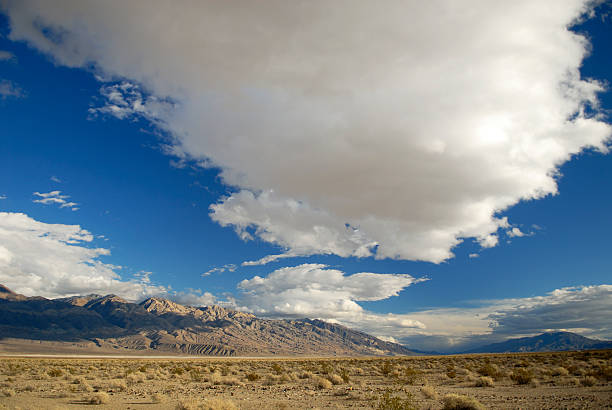 istock Mojave desert in Southern California 91686147