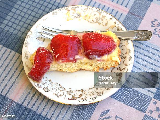 Crosta Di Crostata Di Fragole - Fotografie stock e altre immagini di Alimentazione non salutare - Alimentazione non salutare, Beige, Cibo