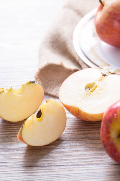 istock Closeup of fresh apple slices 916873230