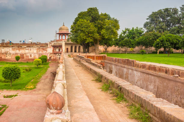 istock Shalimar Garden, Lahore, Pakistan. 916875656