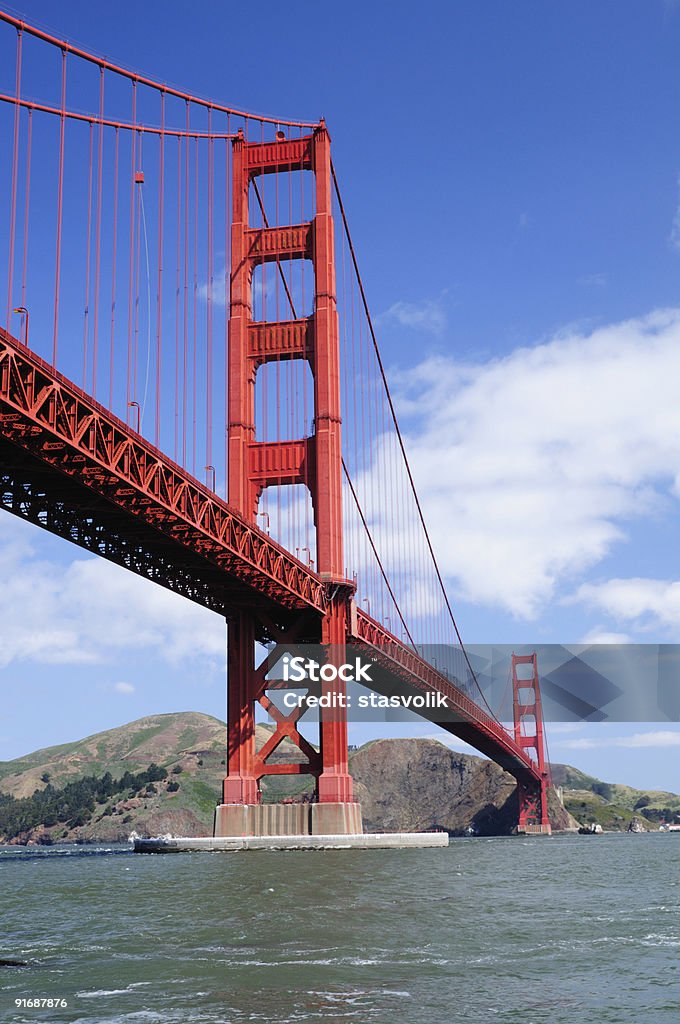 Ponte Golden Gate de Fort Point-Vertical orientação - Foto de stock de Arquitetura royalty-free