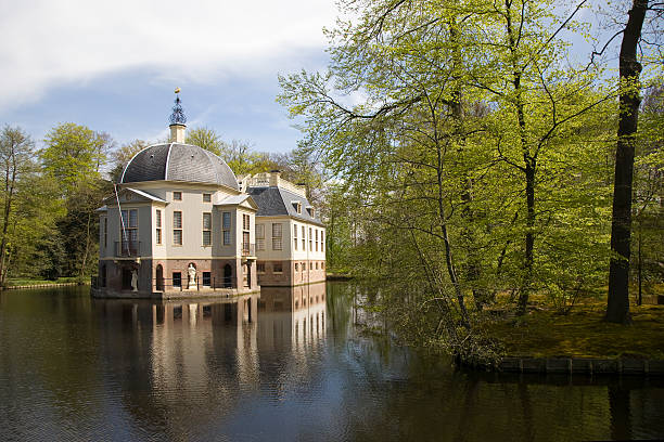 istock Dutch country seat 1 91690229
