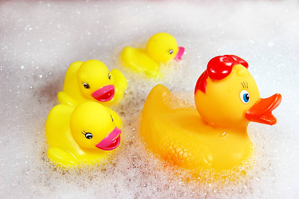 istock Family of yellow rubber ducks 91690579