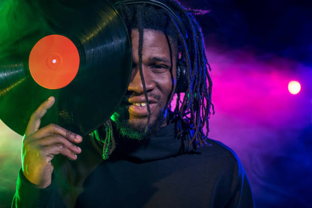 istock african american DJ with vinyl 916906826