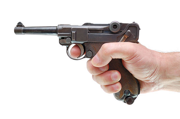 ルーガー P 08 ピストル - 拳銃のストックフォトや画像を多数ご用意