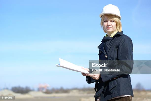 Architetto Donna - Fotografie stock e altre immagini di Adulto - Adulto, Affari, Allegro