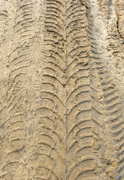 istock Trace of a tyre 91692761