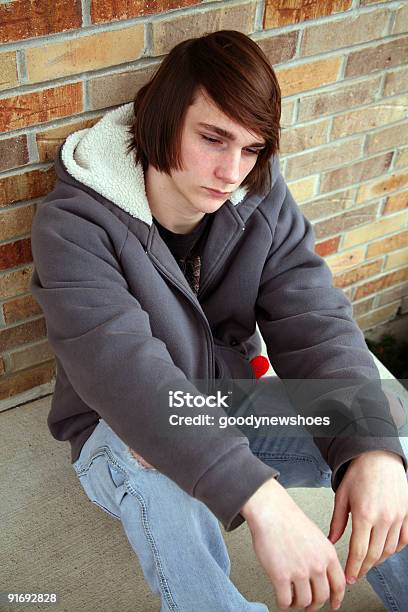 Cool Typ Stockfoto und mehr Bilder von Jungen - Jungen, Langes Haar, Emo-Kid