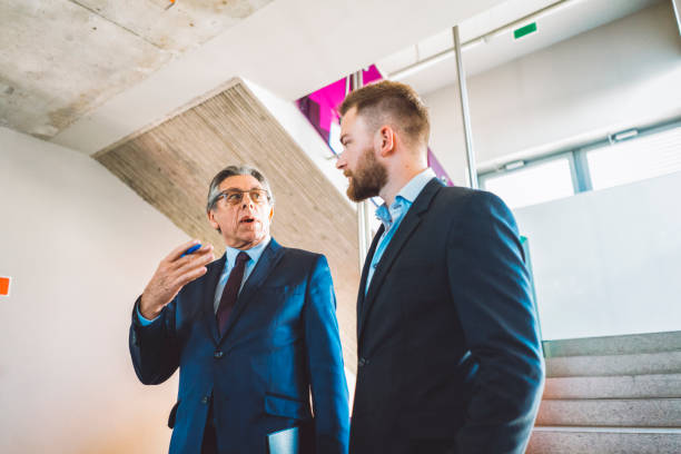 istock Discussing the business 916941766