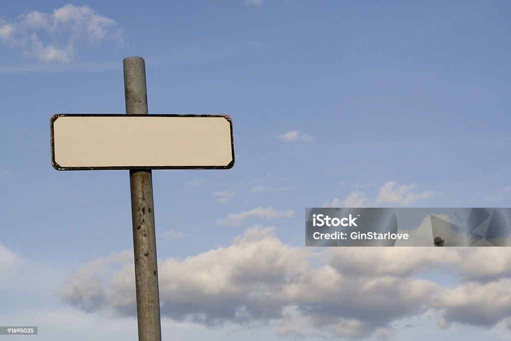 Leere Schild und der sky - Lizenzfrei Straßenschild Stock-Foto