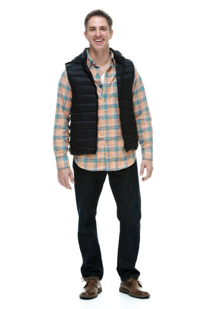 hombre vestido con ropa de abrigo casual - lumberjack shirt fotografías e imágenes de stock