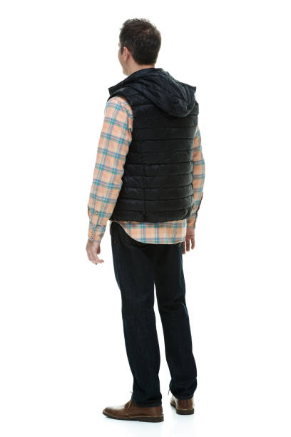 istock Man wearing casual warm clothes 916954764