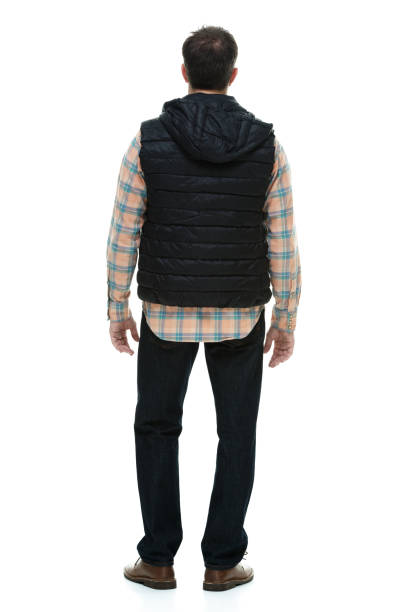 istock Man wearing casual warm clothes 916954770
