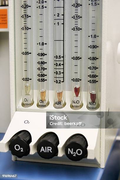 ガス Rotameter Narcosis 機器で - カラー画像のストックフォトや画像を多数ご用意 - カラー画像, テクノロジー, ヘルスケアと医療