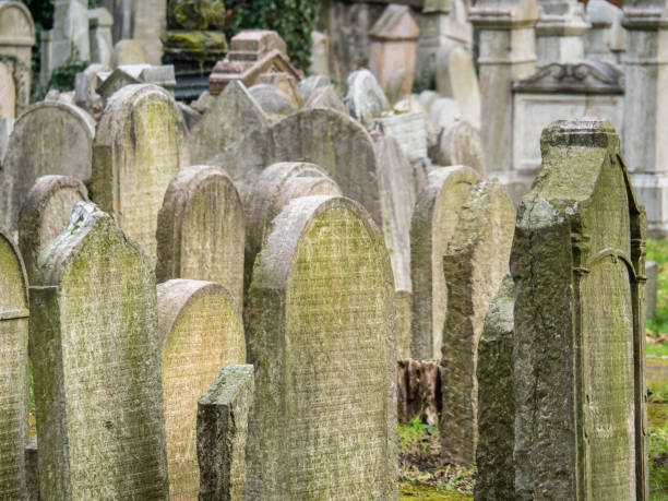 istock Old Jewish Cemetery from 1787, Prague 916972412