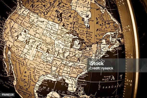 Primo Piano Della Mappa Di Stati Uniti Damerica Sul Globo - Fotografie stock e altre immagini di Carta geografica