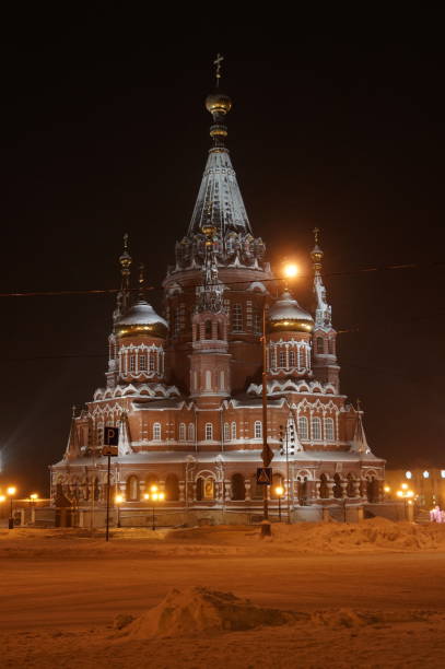 st. michael's cathedral - izhevsk fotografías e imágenes de stock