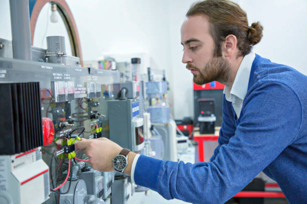 istock Students working in laboratory of renewable energy. 917020060