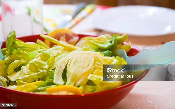 Hinojo Una Ensalada Con Limón Foto de stock y más banco de imágenes de Alimento - Alimento, Aperitivo - Plato de comida, Cena