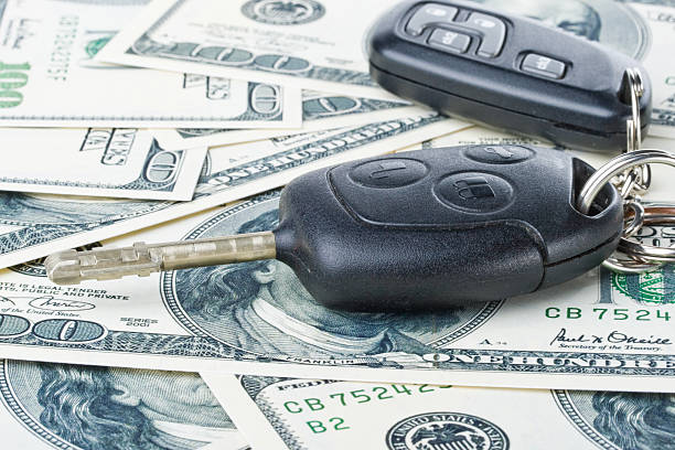 istock Car keys and money 91702934