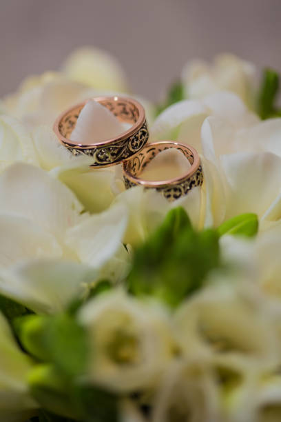 istock Two wedding rings in infinity sign. Love concept. 917030946
