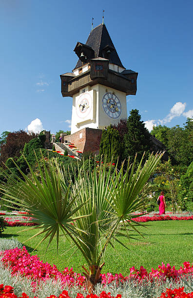 uhrturm de graz - graz austria clock tower styria imagens e fotografias de stock