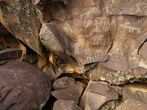 istock Rock Art of Nampaweep 91703923