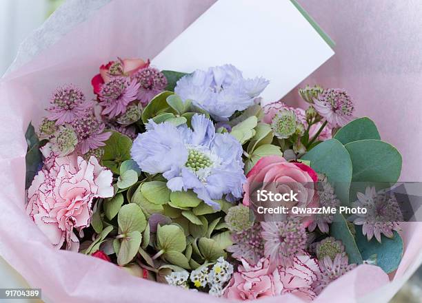 Stary Styl Kwiat Prezent - zdjęcia stockowe i więcej obrazów Aranżacja - Aranżacja, Bez ludzi, Bilecik do prezentu