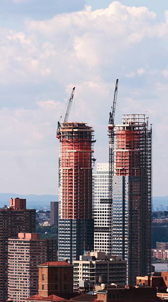 istock Cranes in New York City 91705220