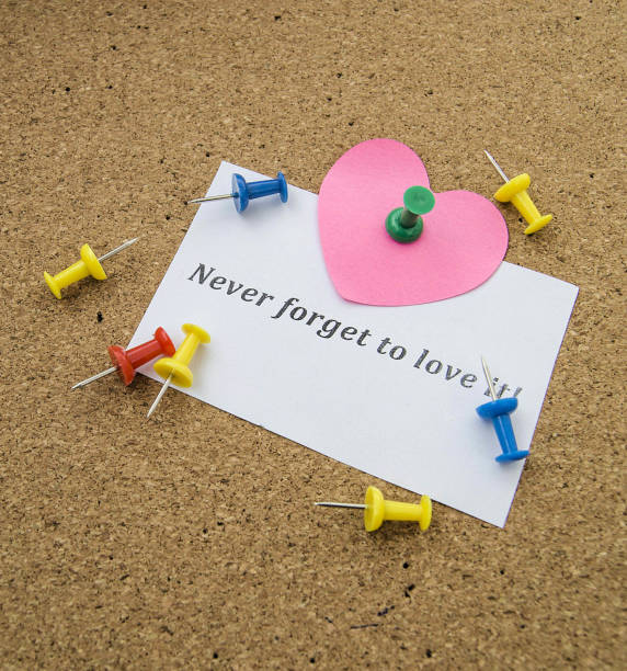 istock Valentine's Day visual messages and beautiful soulful lyrics 917062864