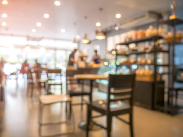 sfondo sfocato, persone in caffetteria - cafeteria foto e immagini stock