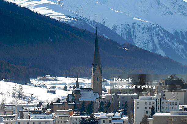 Davos Blick Auf Die Stadt Stockfoto und mehr Bilder von Davos - Davos, Kirche, Schweiz