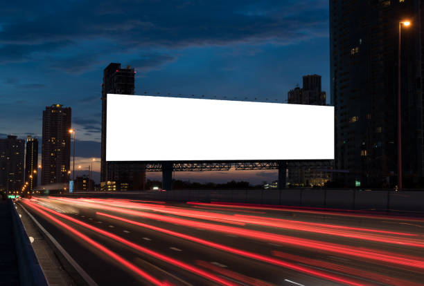 blank billboard - billboard bill city advertise imagens e fotografias de stock
