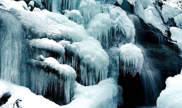 glacé - icefall photos et images de collection