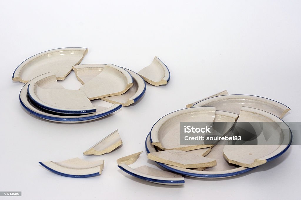 broken pratos - Foto de stock de Quebrado royalty-free