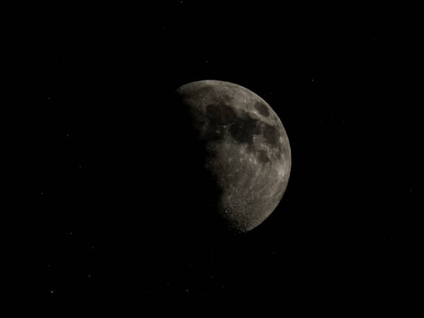 istock High contrast Gibbous moon with stars 917174644