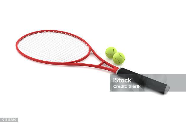 Rosso Con Due Palline Da Tennis Isolato Su Sfondo Bianco - Fotografie stock e altre immagini di Racchetta da tennis