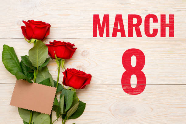 istock red roses with craft paper card, 8 march 917195202
