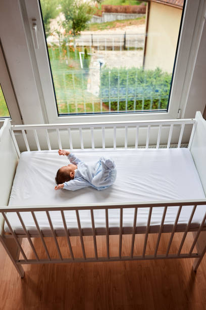 istock baby girl stretching 917206516
