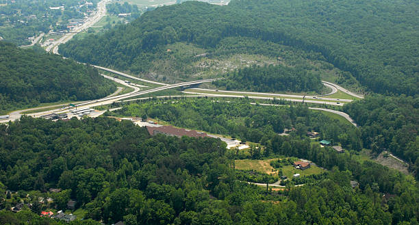 caminhos de cumberland gap - cumberland plateau - fotografias e filmes do acervo