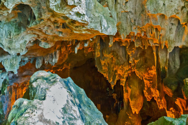 istock Surprise cave, Halong Bay, Vietnam 917209996