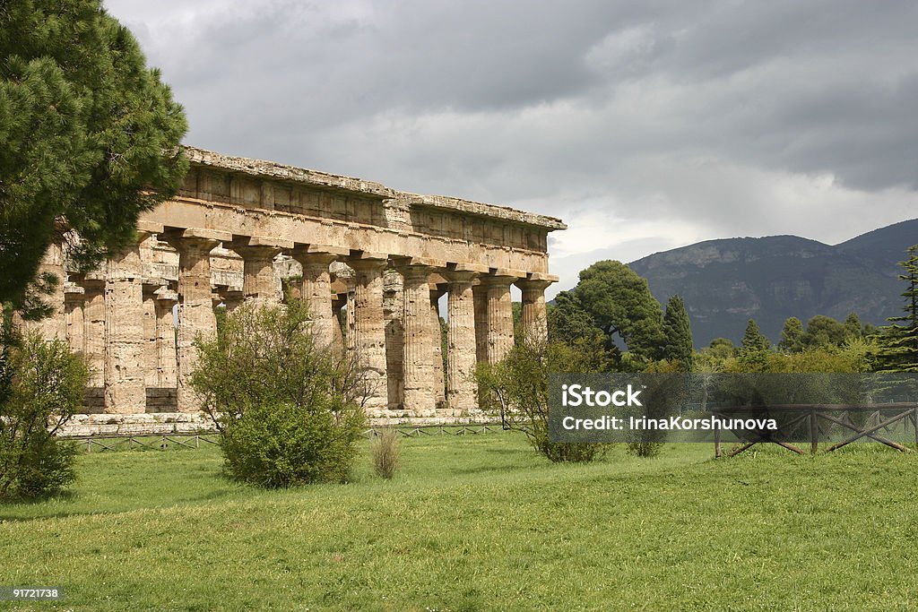 Tempio di Era a Paestum. - Foto stock royalty-free di Amalfi