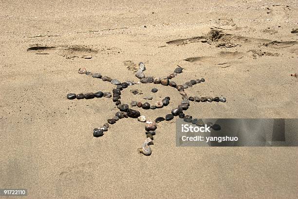 Пляж Камнями Sun — стоковые фотографии и другие картинки Без людей - Без людей, Влажный, Горизонтальный