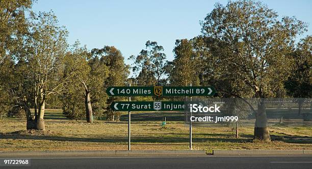 Highway Anmelden Roma Queensland Australien Stockfoto und mehr Bilder von Affenbrotbaum - Affenbrotbaum, Australien, Australisches Buschland