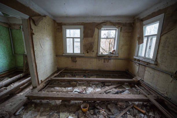 istock Chernobyl building in bad condition 917255478