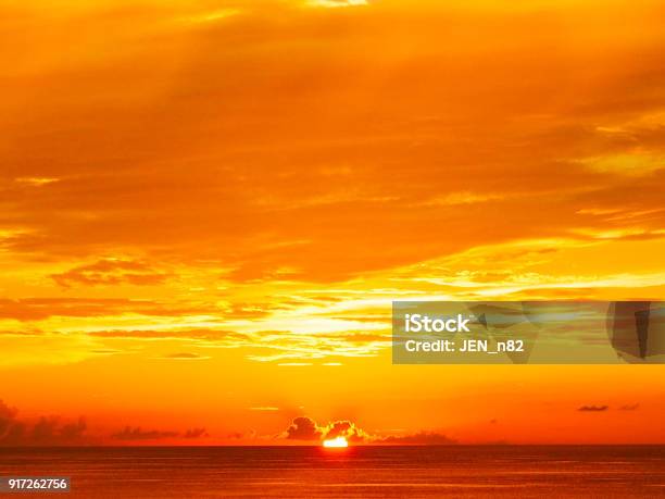 Schönen Sonnenuntergang Von Okinawa Präfektur Stockfoto und mehr Bilder von Sonnenuntergang - Sonnenuntergang, Himmel, Orange - Farbe