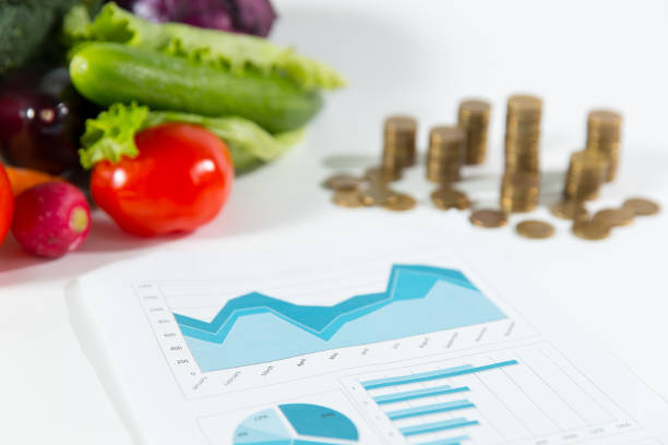 istock Lack of salary on vegetables, poverty concept 917269772